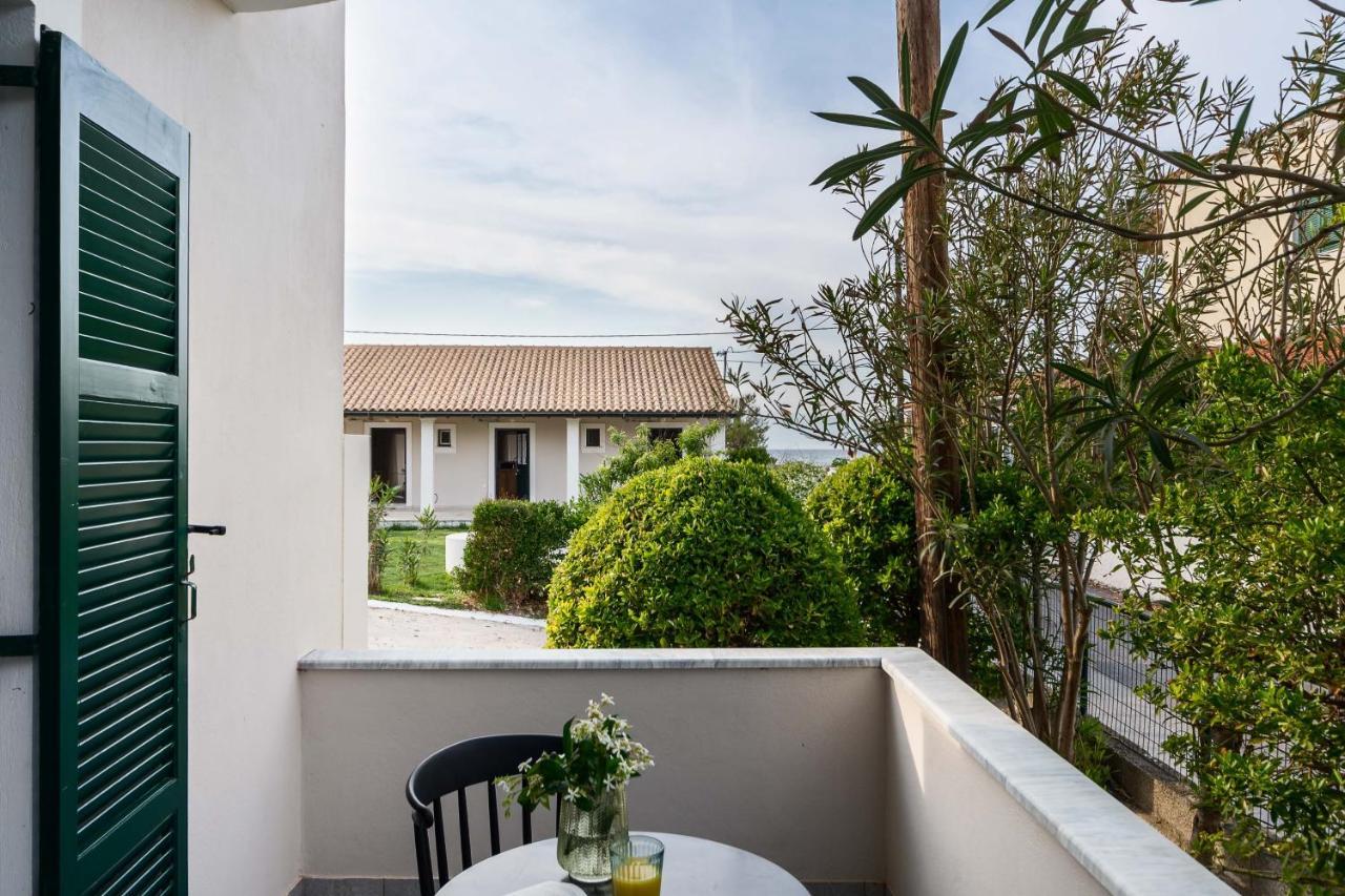 Marias Seaside Apartments Acharavi  Exterior photo